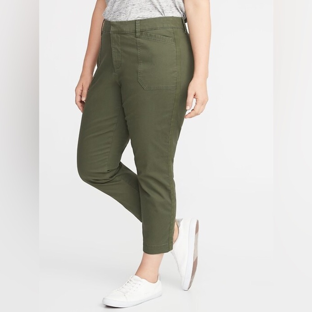 Old Navy Olive Green Pixie Ankle Pants